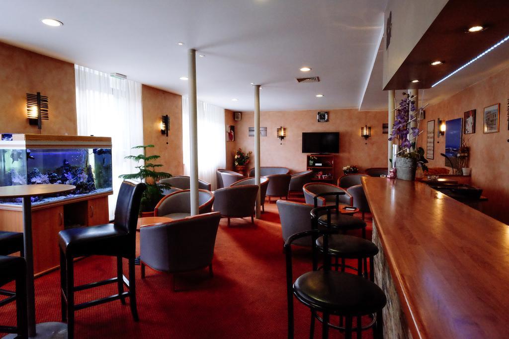 Hotel Pedussaut Saint Gaudens Eksteriør billede